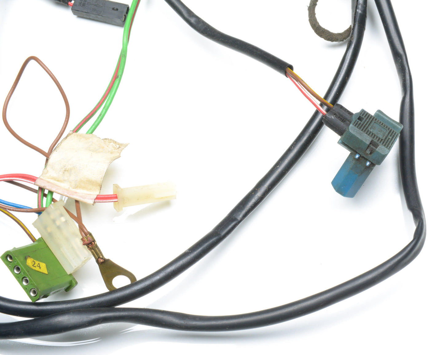 BMW E30 1988-1991 13 Button OBC Anti Theft Wire Harness 61121386982