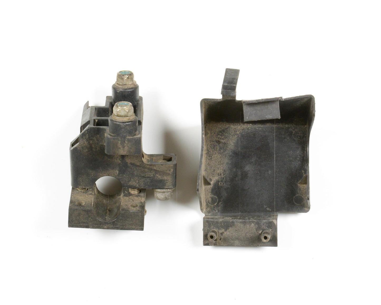 BMW E30 Battery Cable Terminal Holder and Cover 12421288410