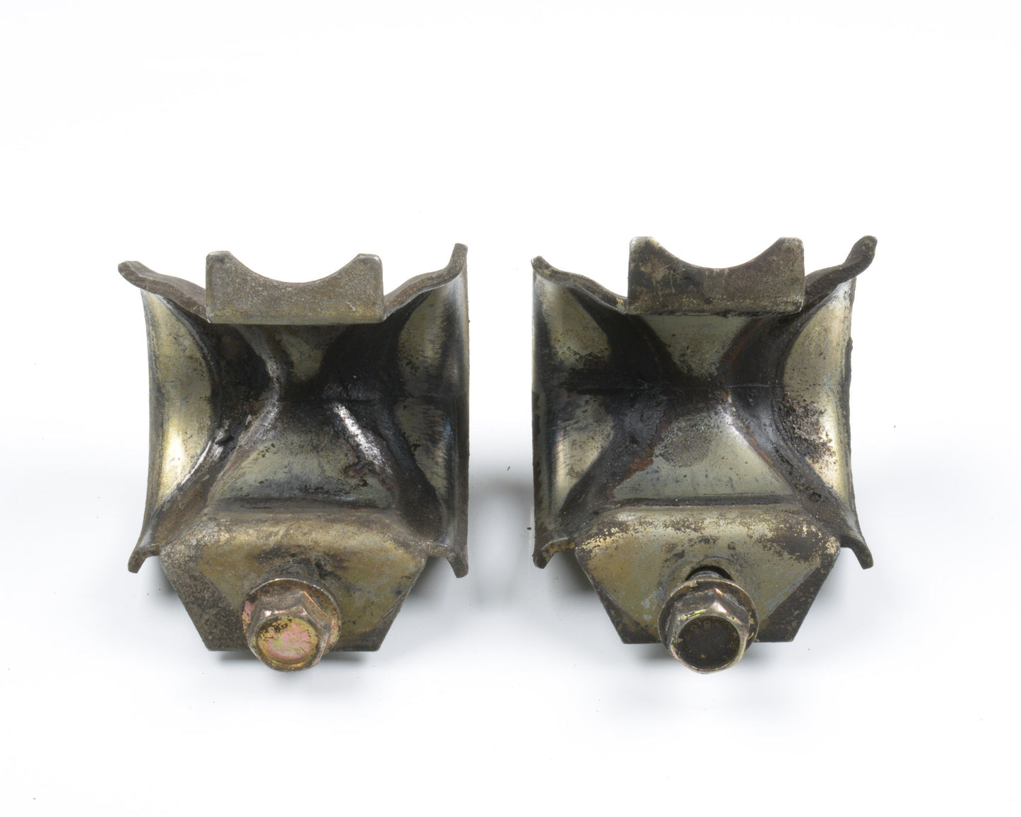 BMW E30 Front Sway Bar Bracket Set  31351127202