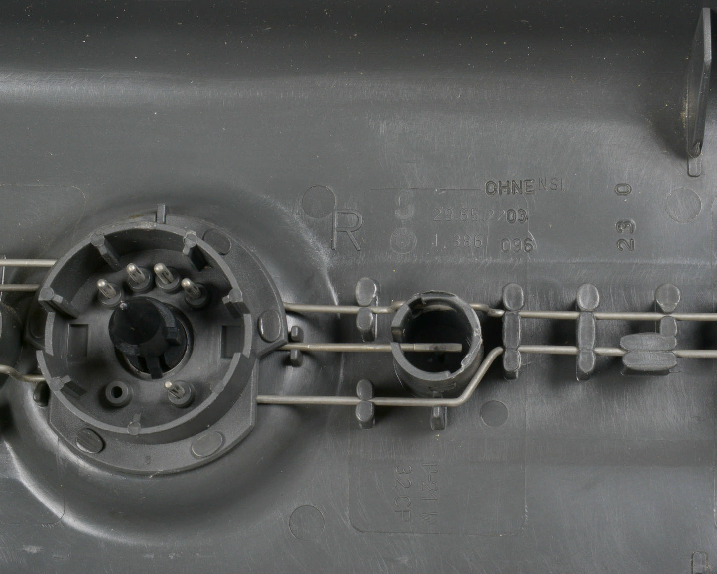 BMW E30 Passenger Right Side Tail Light Brake Light Cover Bulb Housing 63211380868