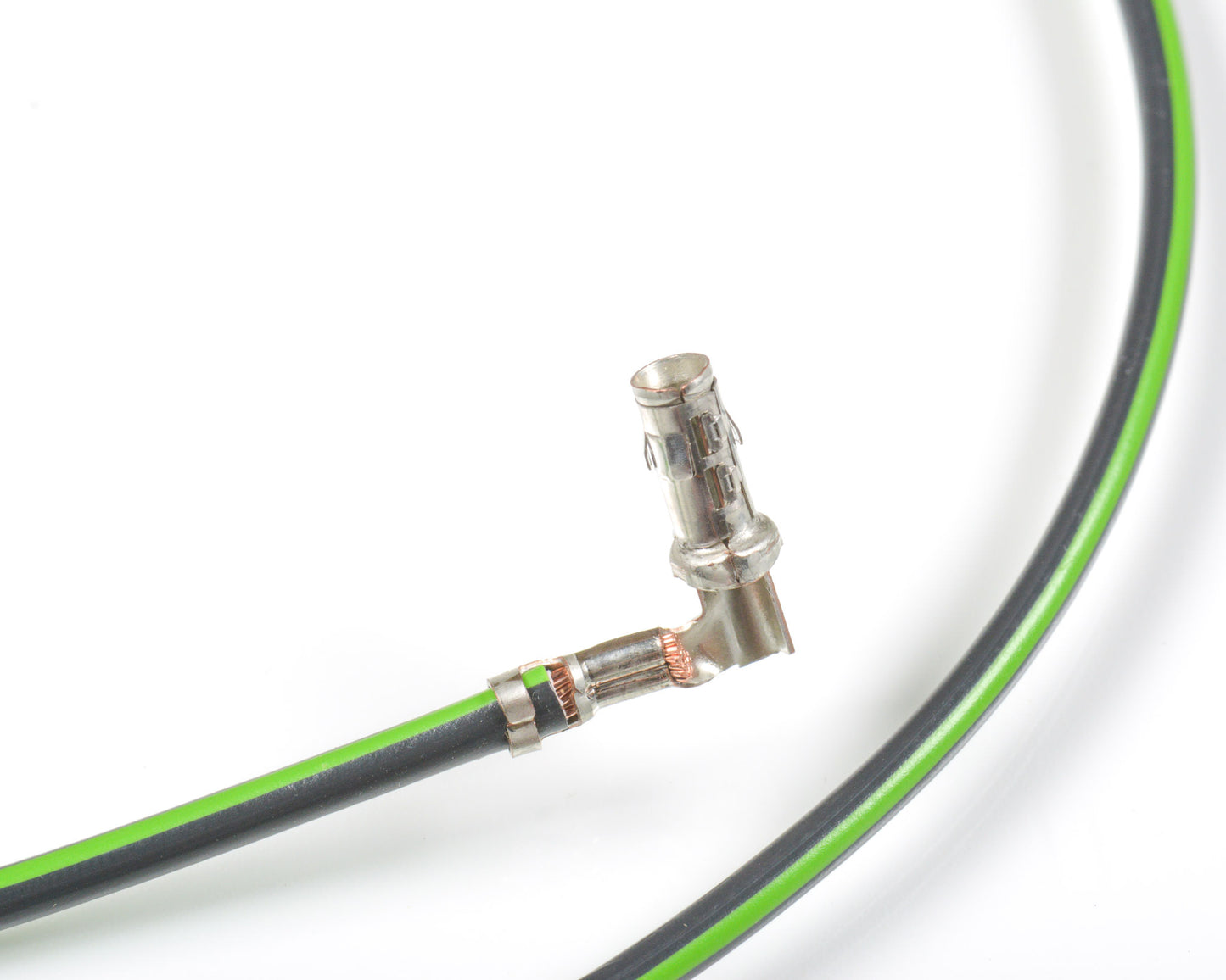 BMW Snap In Round Receptacle 2.5 with Cable 61130007472