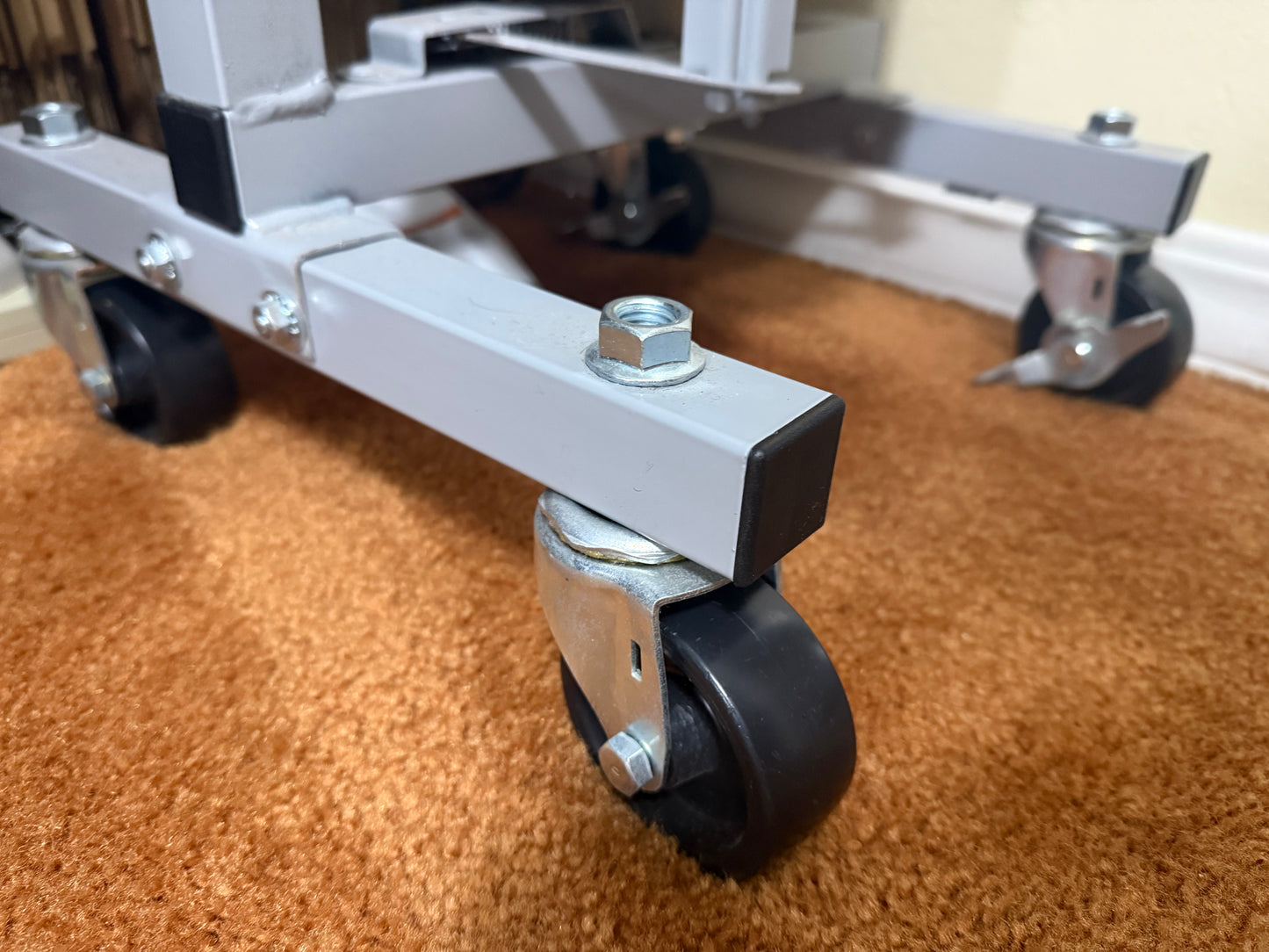 PAPER STAND WHEELS WHEELS STOCK