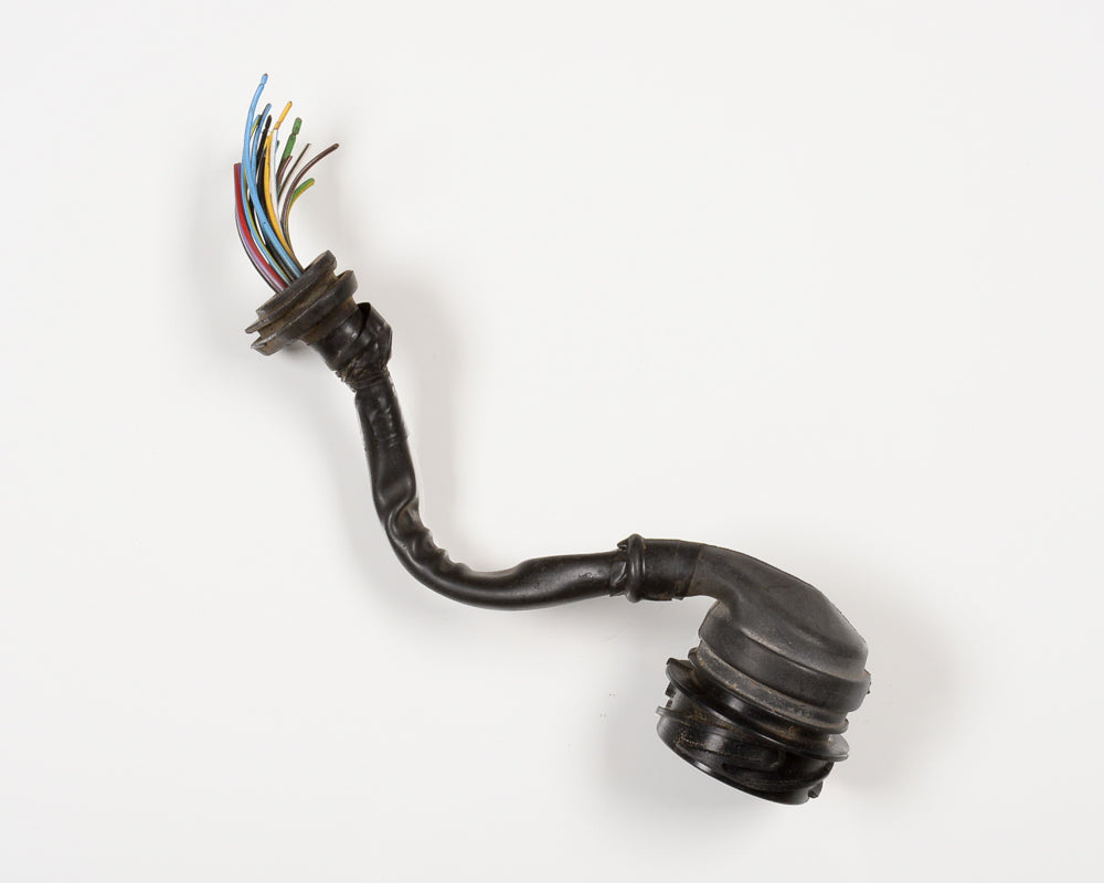 BMW E30 C101 Engine Body Harness Connector Pig Tail 12521707284