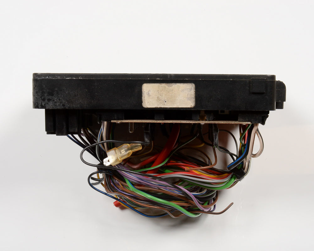 BMW E30 Fuse Box Circuit Board Panel Red 004 61131372776