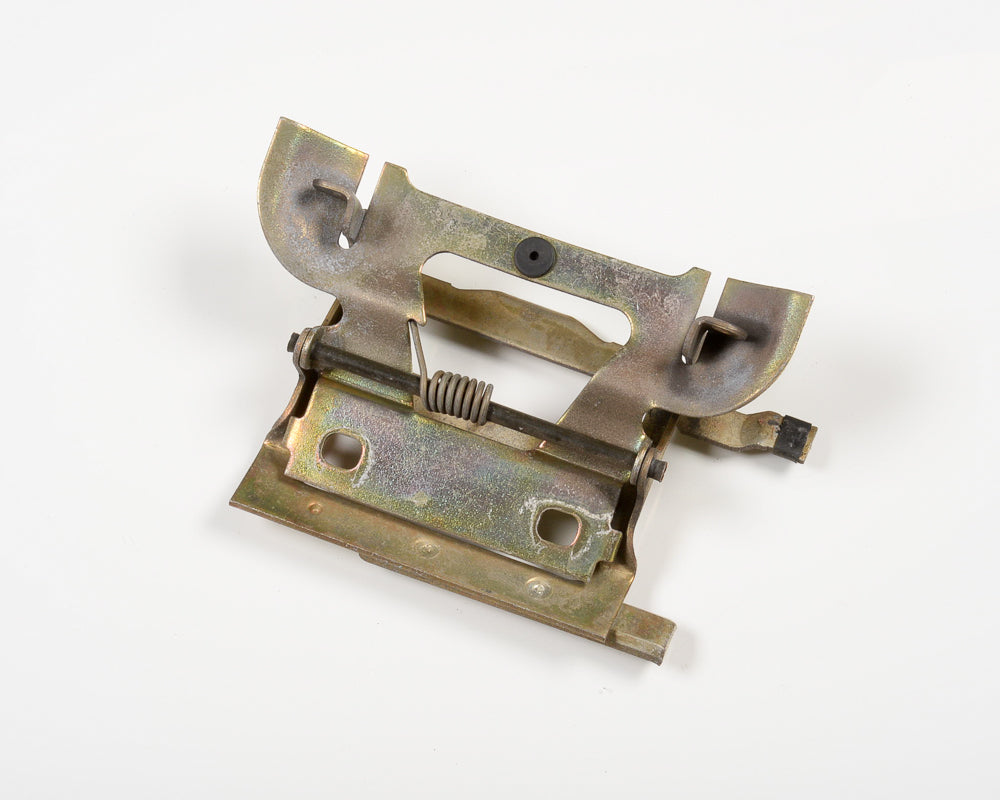 BMW E30 4-Door Sedan Passenger Rear Door Handle Base 51221906608 51 22 1 906 608