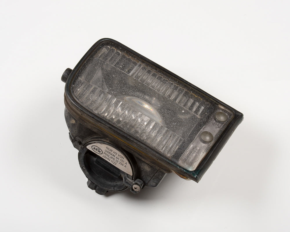 BMW E30 Passengers Side Ellipsoid Fog Light 63171385946 63 17 1 385 946