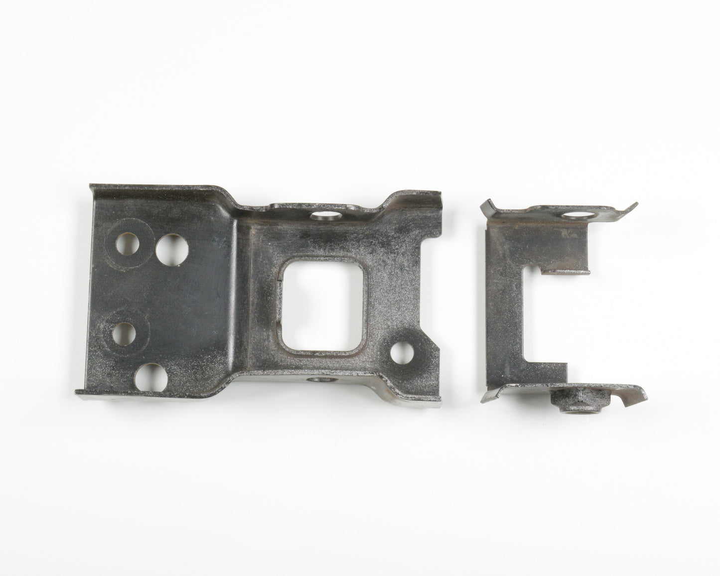 BMW E30 Left Front Plastic Bumper Mounting Support Bracket  51111945911  51111945913