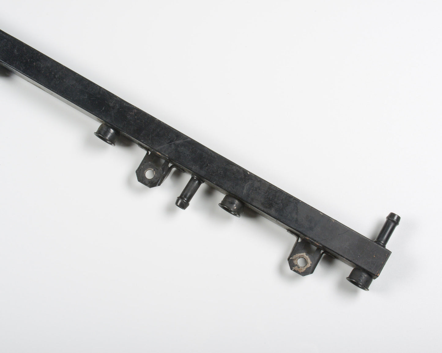 BMW E23 E24 E28 Fuel Rail Injection Tube  13531717071