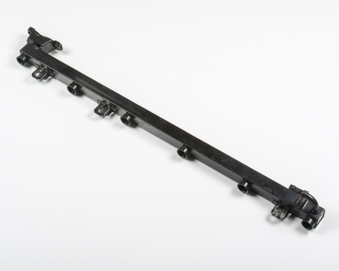 BMW E24 E32 E34 Fuel Rail Injection Tube  13531719916