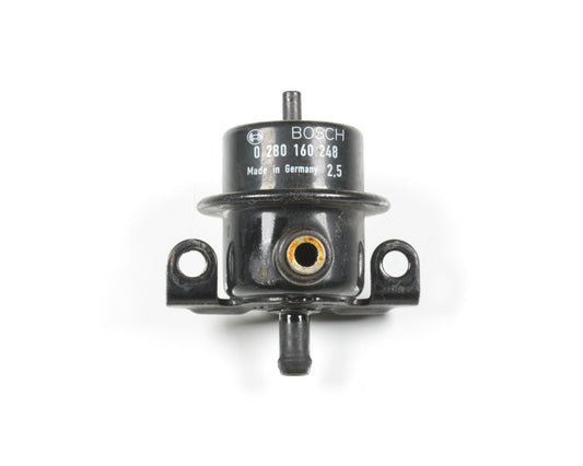 BMW E28 E30 Fuel Pressure Regulator 2.5 Bar  13531722039