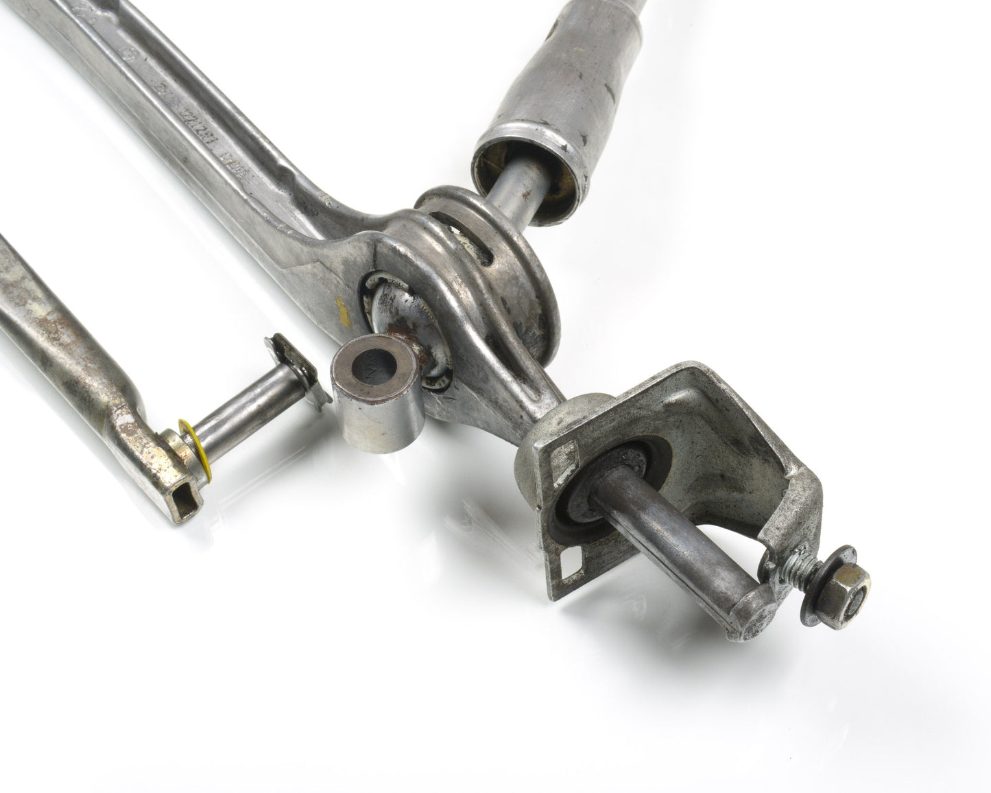 BMW E30 5-Speed Manual Shift Linkage Shifter Assembly  25111221201