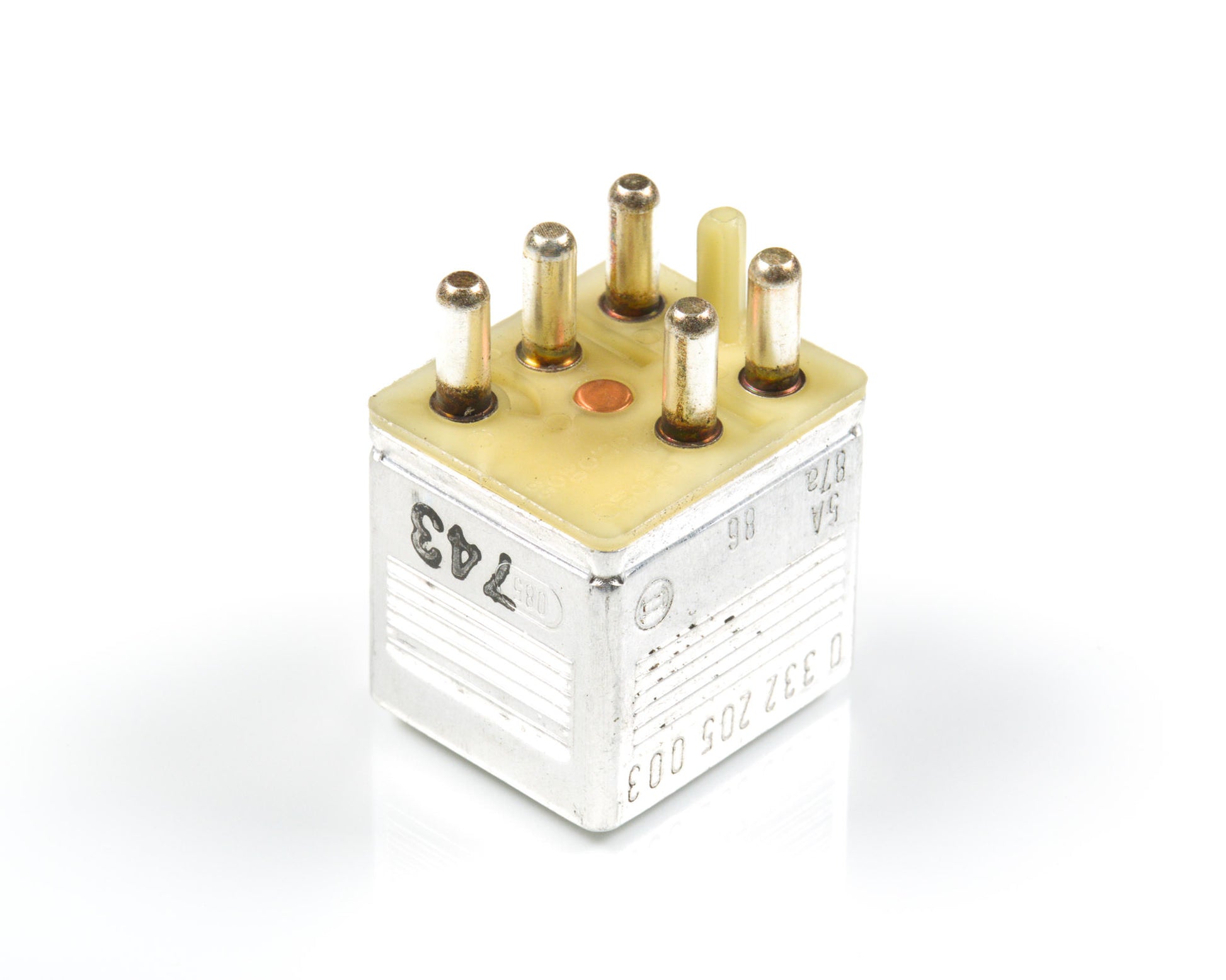 BMW E30 ABS Brake Pump Relay Bosch  0332205003