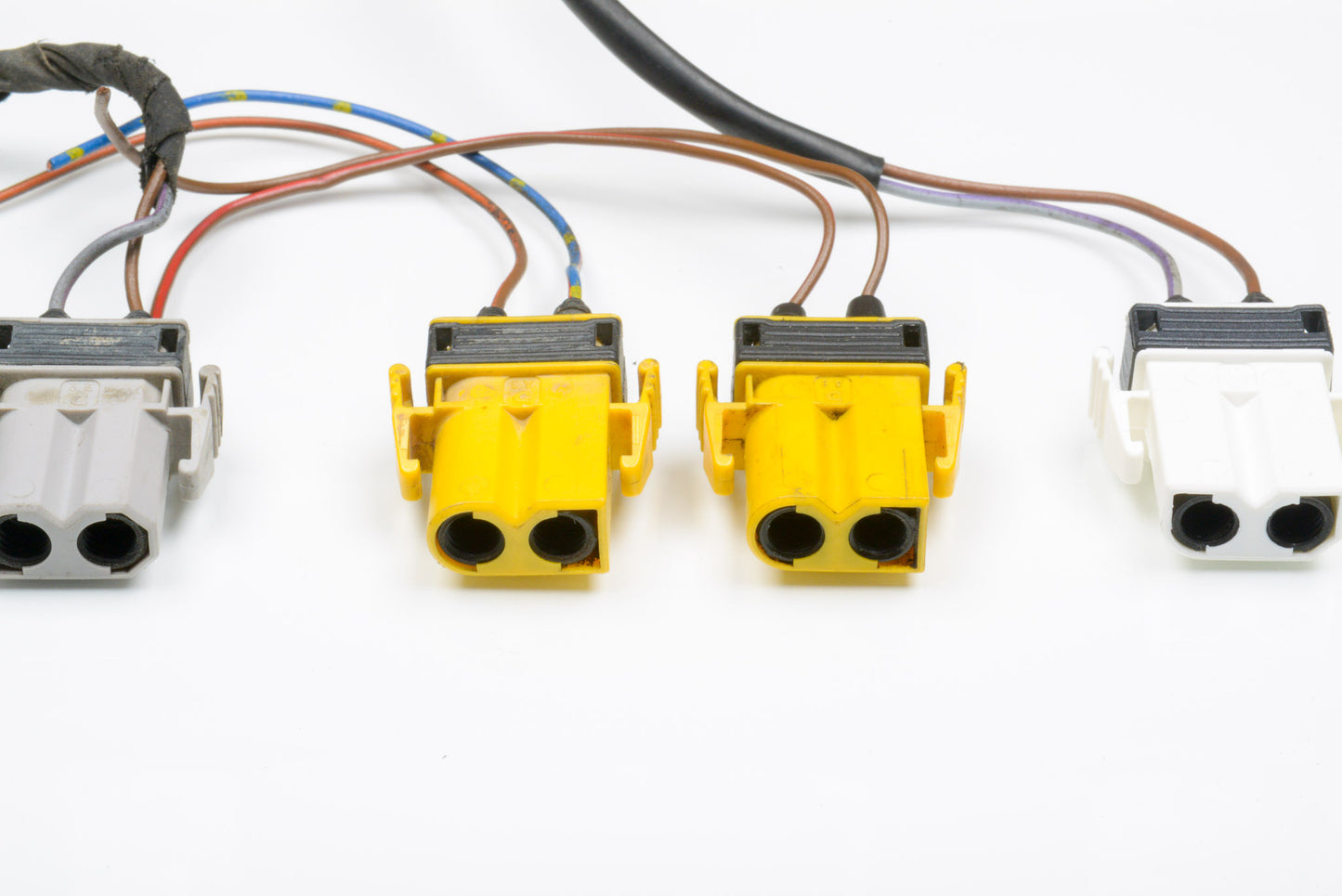 BMW E30 E34 E24 E32 Smiley Ellipsoid Euro Headlight Connector Pig Tails Set