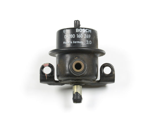 BMW E30 Fuel Pressure Regulator 3.0 Bar Bosch  13531711541