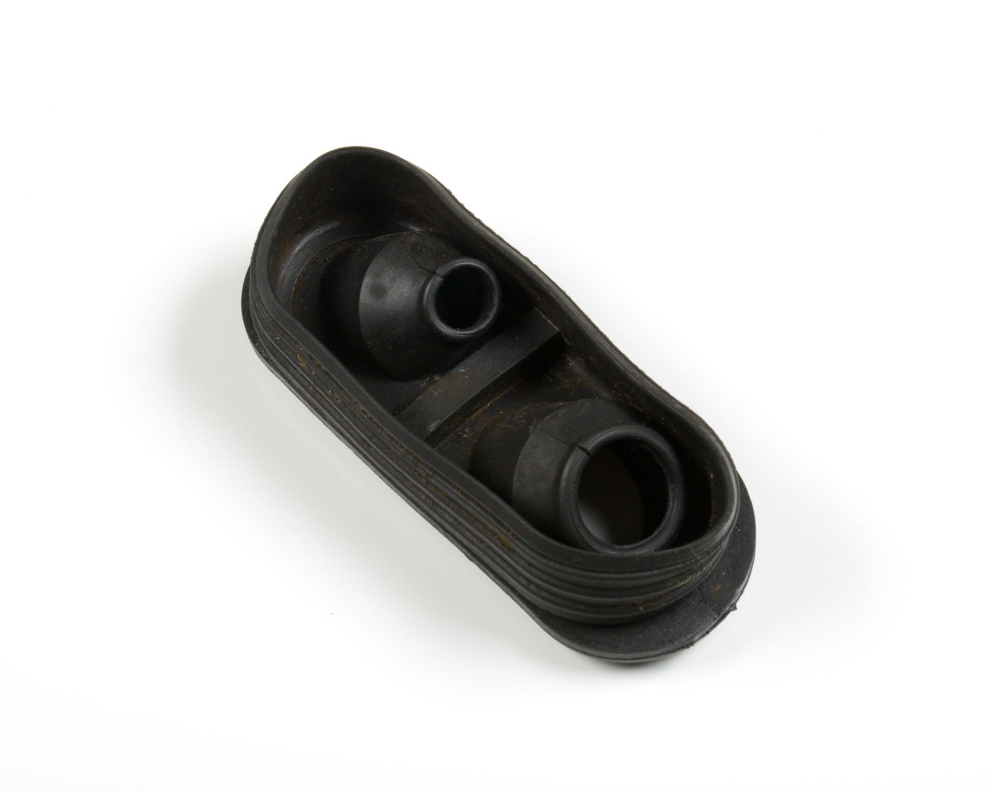 BMW E30 Heater Core Pipe Firewall To Heat Box Rubber Grommet  64111370809