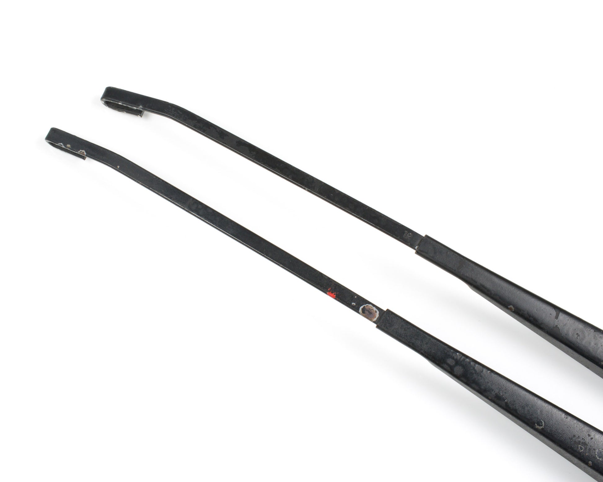 BMW E30 Left and Right Side Wiper Arm Set with Covers  61611372557  61611372558