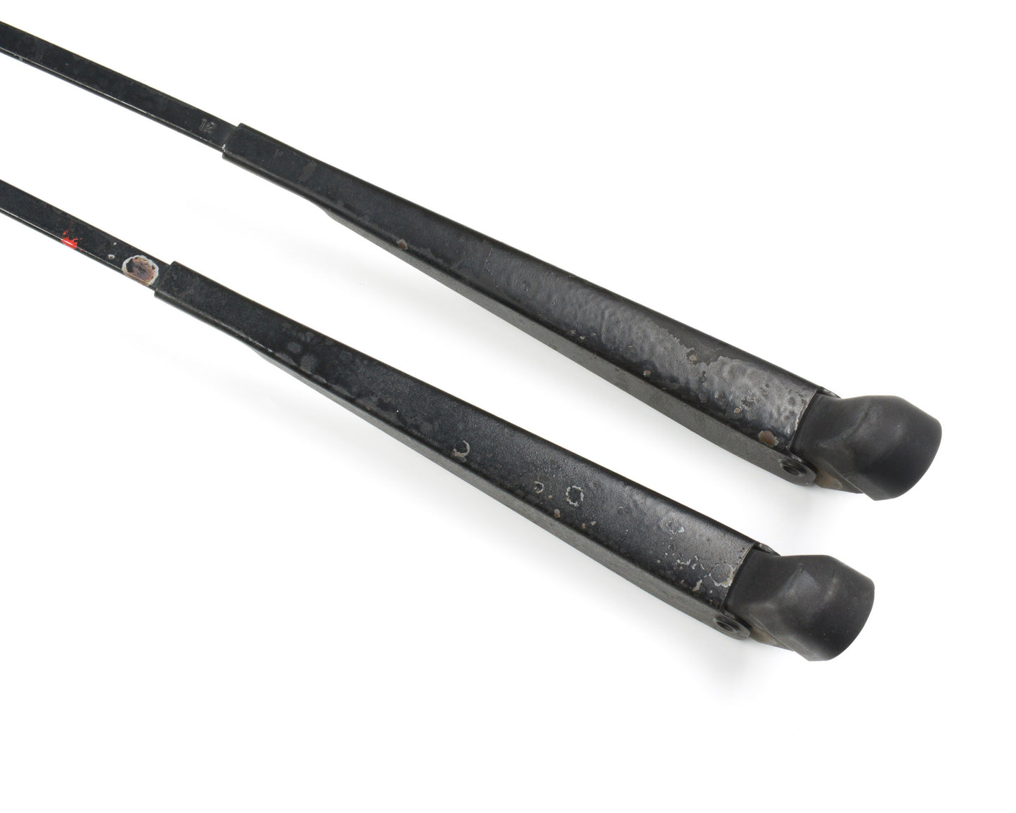 BMW E30 Left and Right Side Wiper Arm Set with Covers  61611372557  61611372558