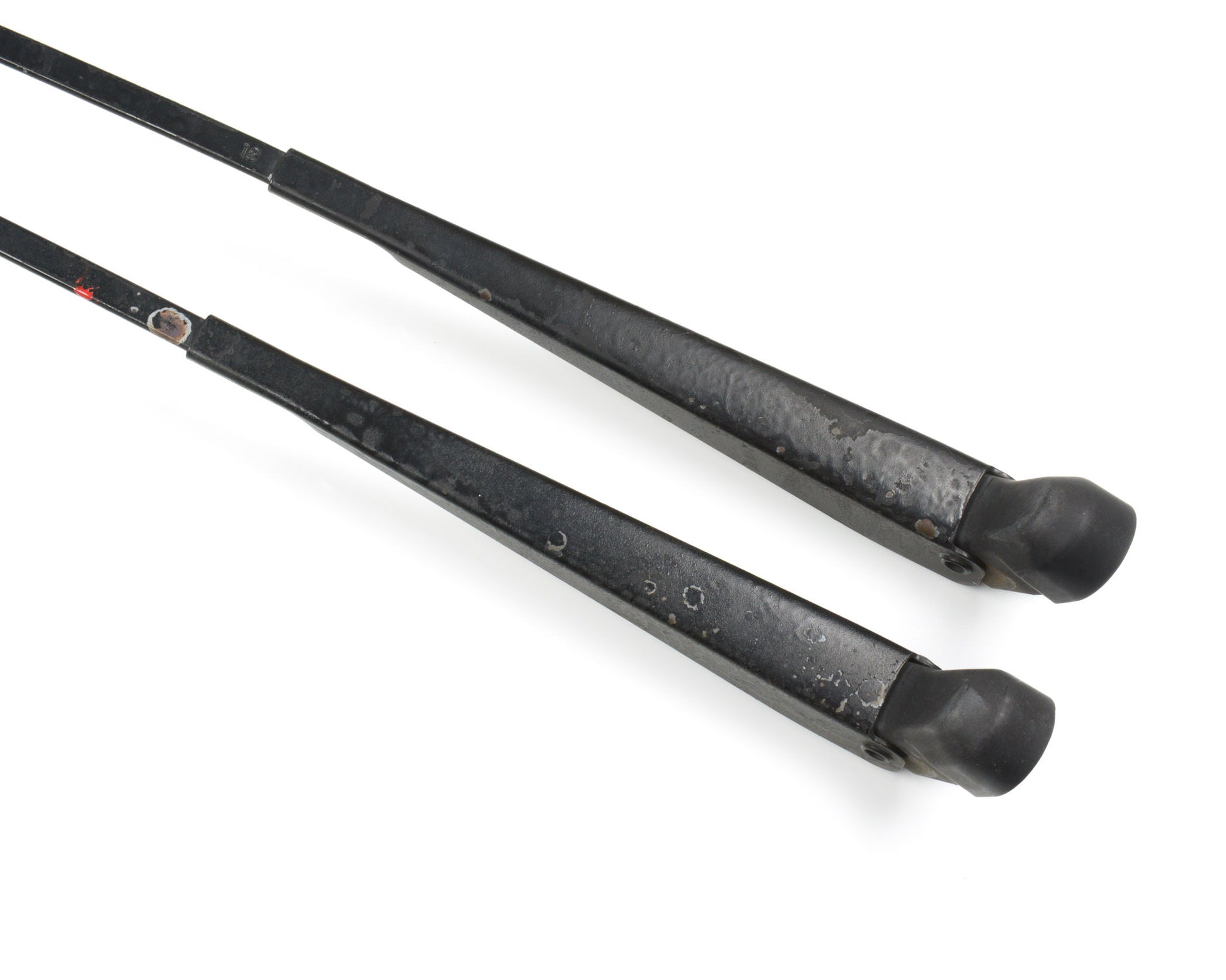 BMW E30 Left and Right Side Wiper Arm Set with Covers  61611372557  61611372558