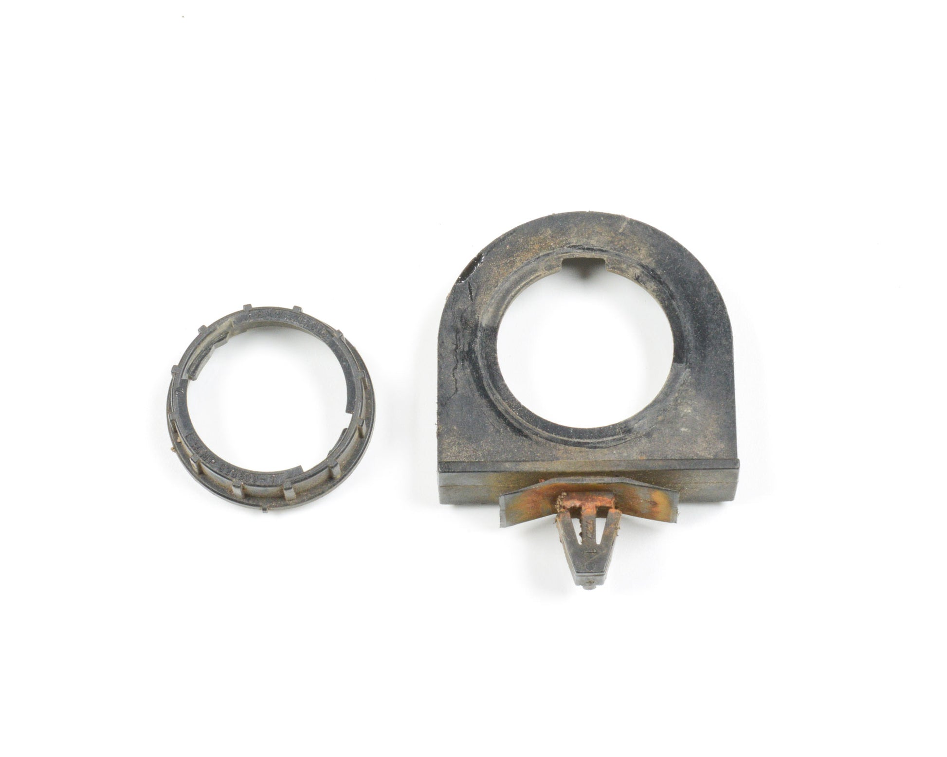 BMW E30 Oxygen Sensor Mounting Bracket and Clip  Lamda Probe  11781721039