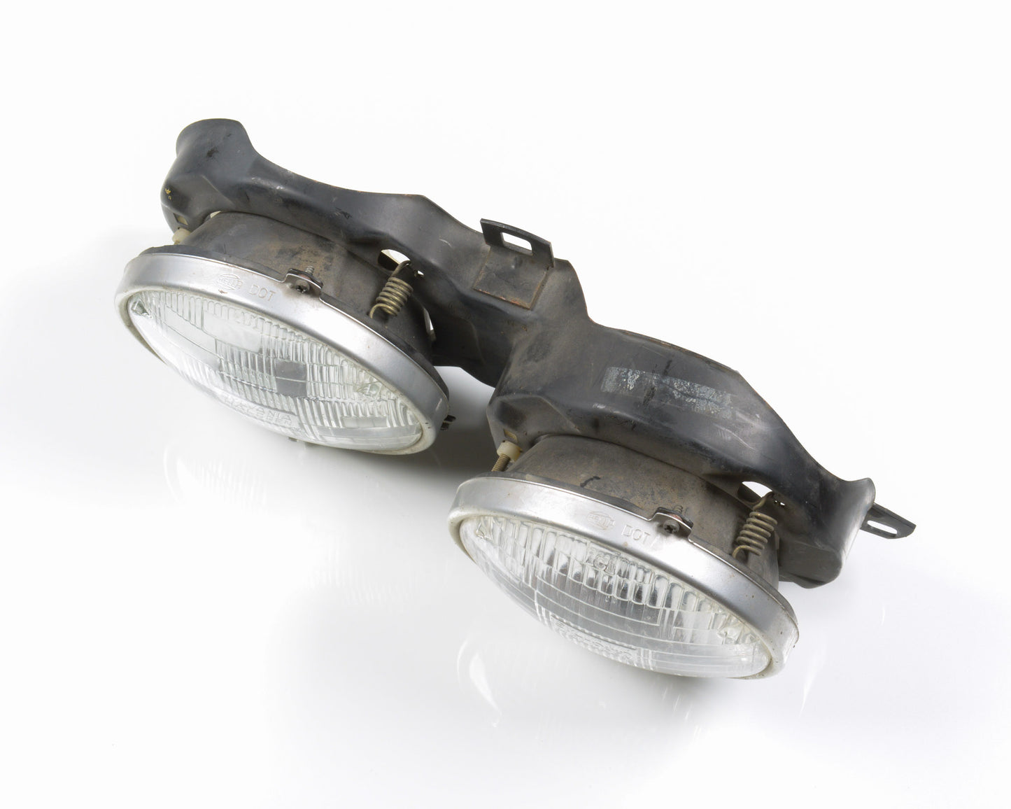 BMW E30 Passenger Right Side Headlight Assembly  63121370854