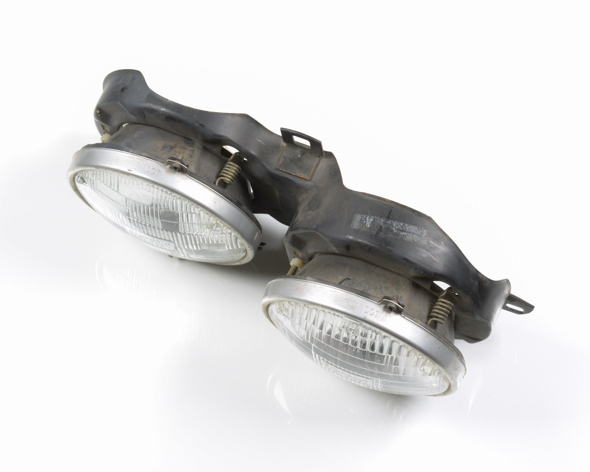 BMW E30 Passenger Right Side Headlight Assembly  63121370854