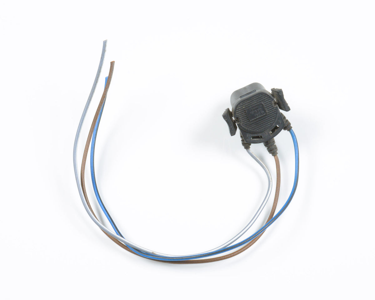 BMW E30 Radiator Fan Temperature Sensor Connector Pig Tail Right Angle ...