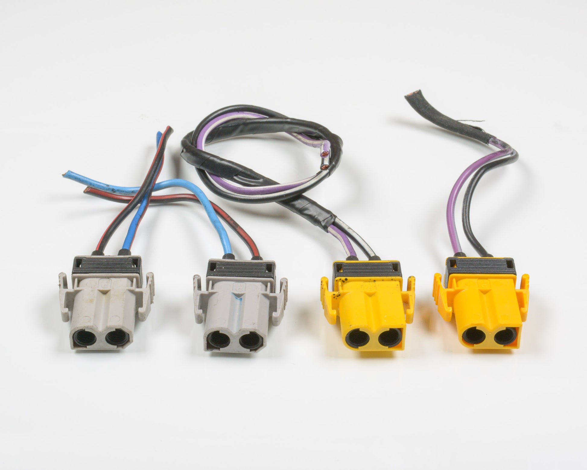 BMW E30 Smiley Ellipsoid Euro Headlight Connector Pig Tails