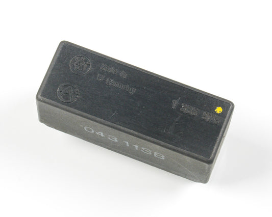 BMW E30 Windshield Wiper Relay  61311368198   1 386 978