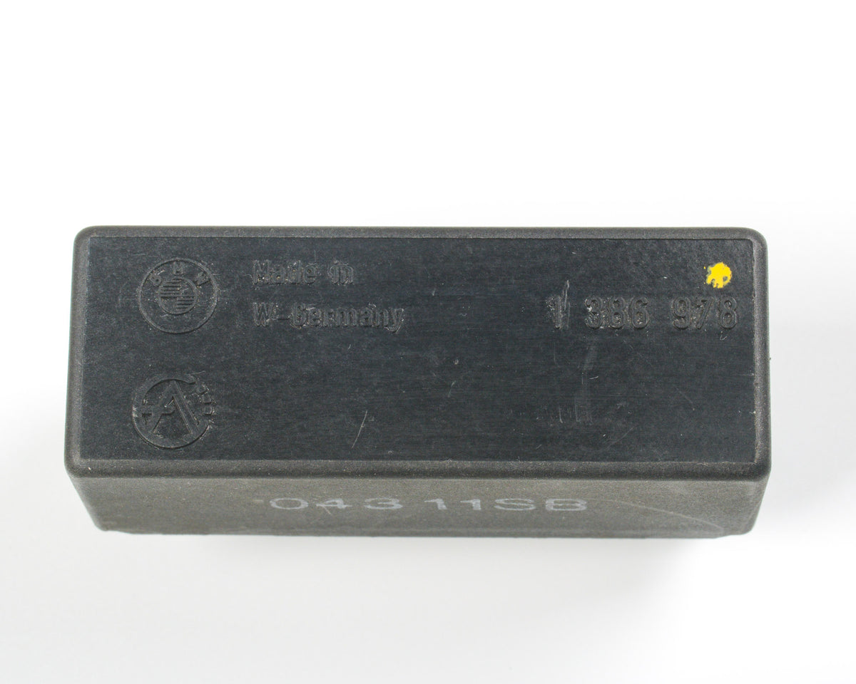 BMW E30 Windshield Wiper Relay  61311368198   1 386 978
