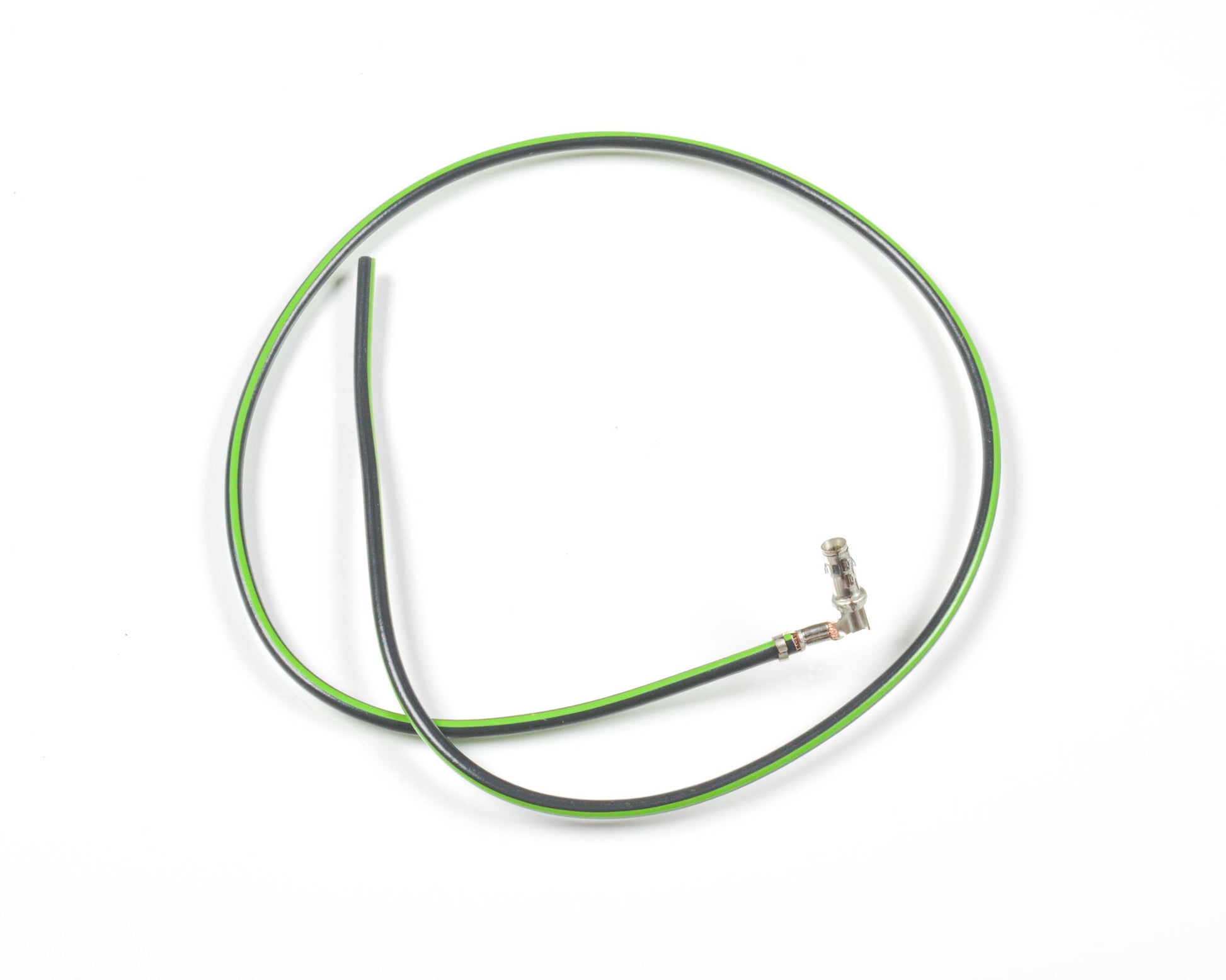 BMW Snap In Round Receptacle 2.5 with Cable  61130007472