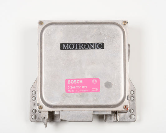 BMW E30 ECU Engine Control Unit Motronic  0261200021