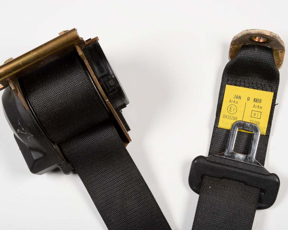 BMW E30 1987-1991 Rear Seat Belt Coupe and Sedans  72111924923